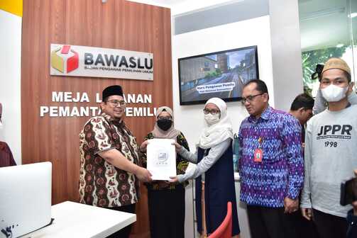 Bawaslu resmi membuka pendaftaran Pemantau Pemilu 2024. 